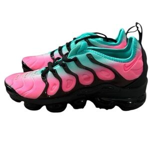 Women’s Nike Air VaporMax Plus Miami Nights Sneakers,SZ  6.5, Black, Pink, Aqua